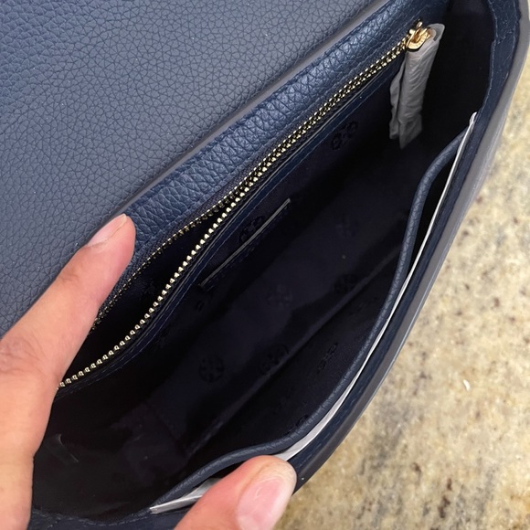 New Tory butch shoulder bag ๐ - Picture 4 of 10